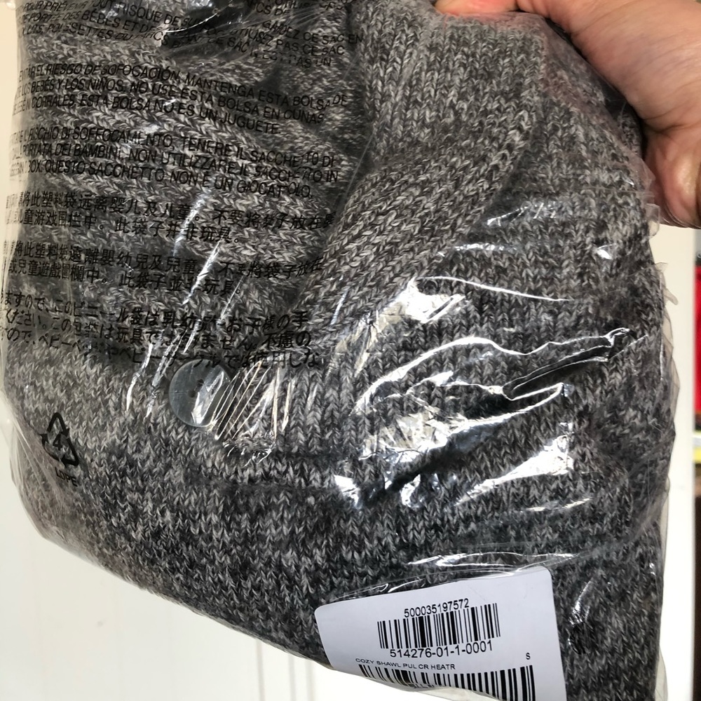 Men’s Banana Republic grey shawl sweater.